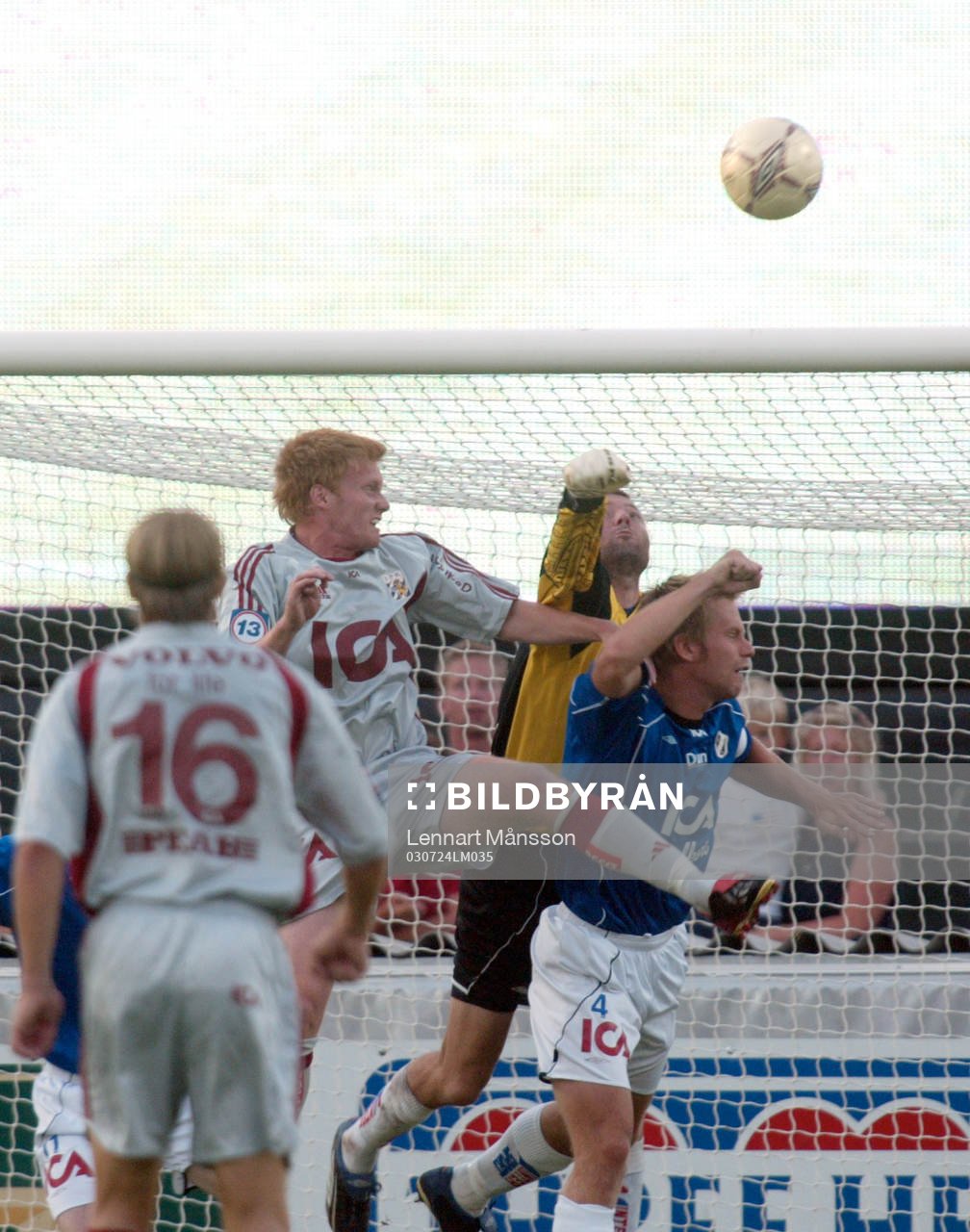 Tommy Jönsson (4) , Conny Johansson, målvakt, Halmstad