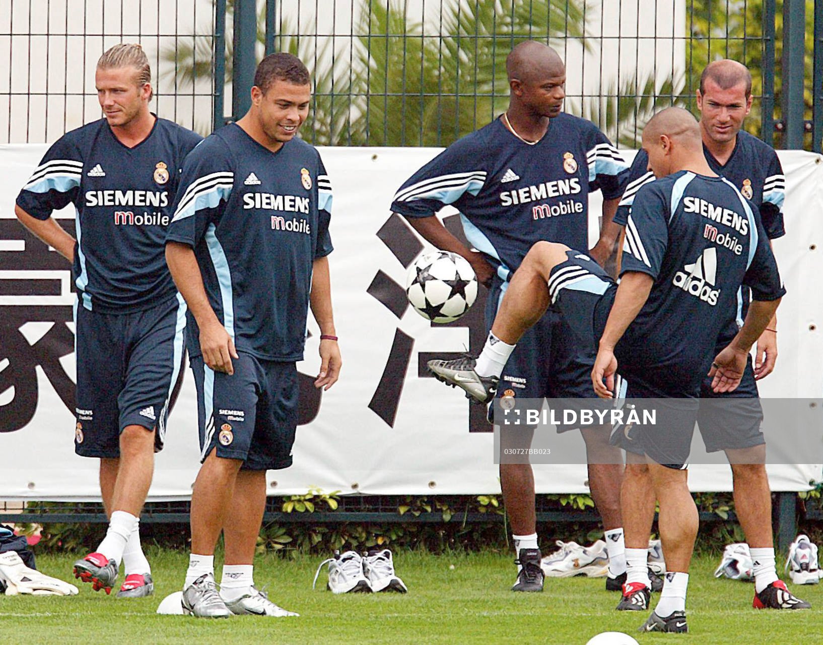 David Beckham , Ronaldo , Julio Cesar , Roberto Carlos och