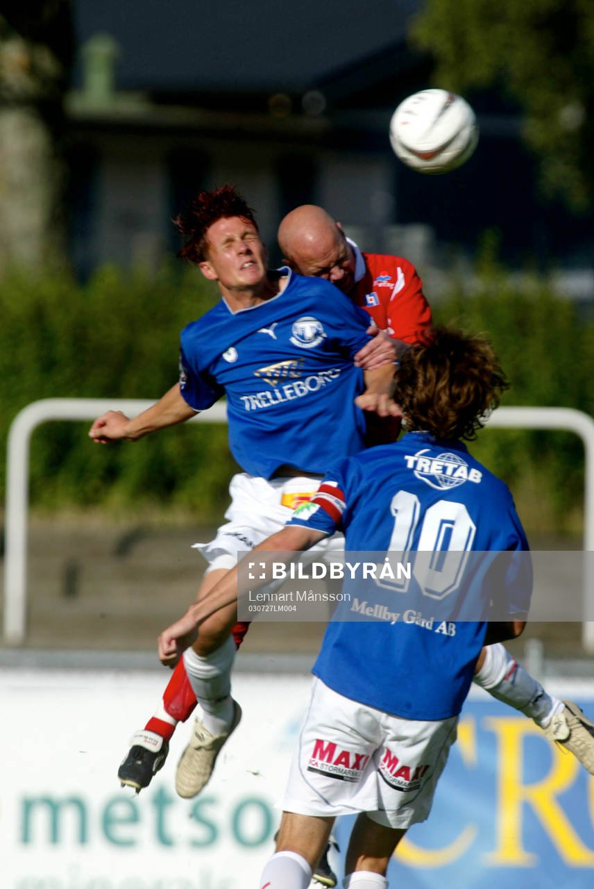 Patrik Feltendahl, Västerås trycker Kristian Haynes,