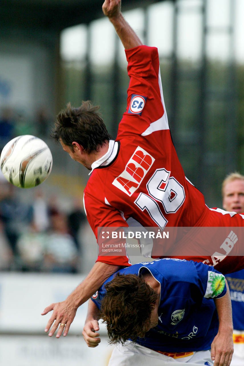 Peter Larsson, Västerås trycker ner Kristian Haynes,