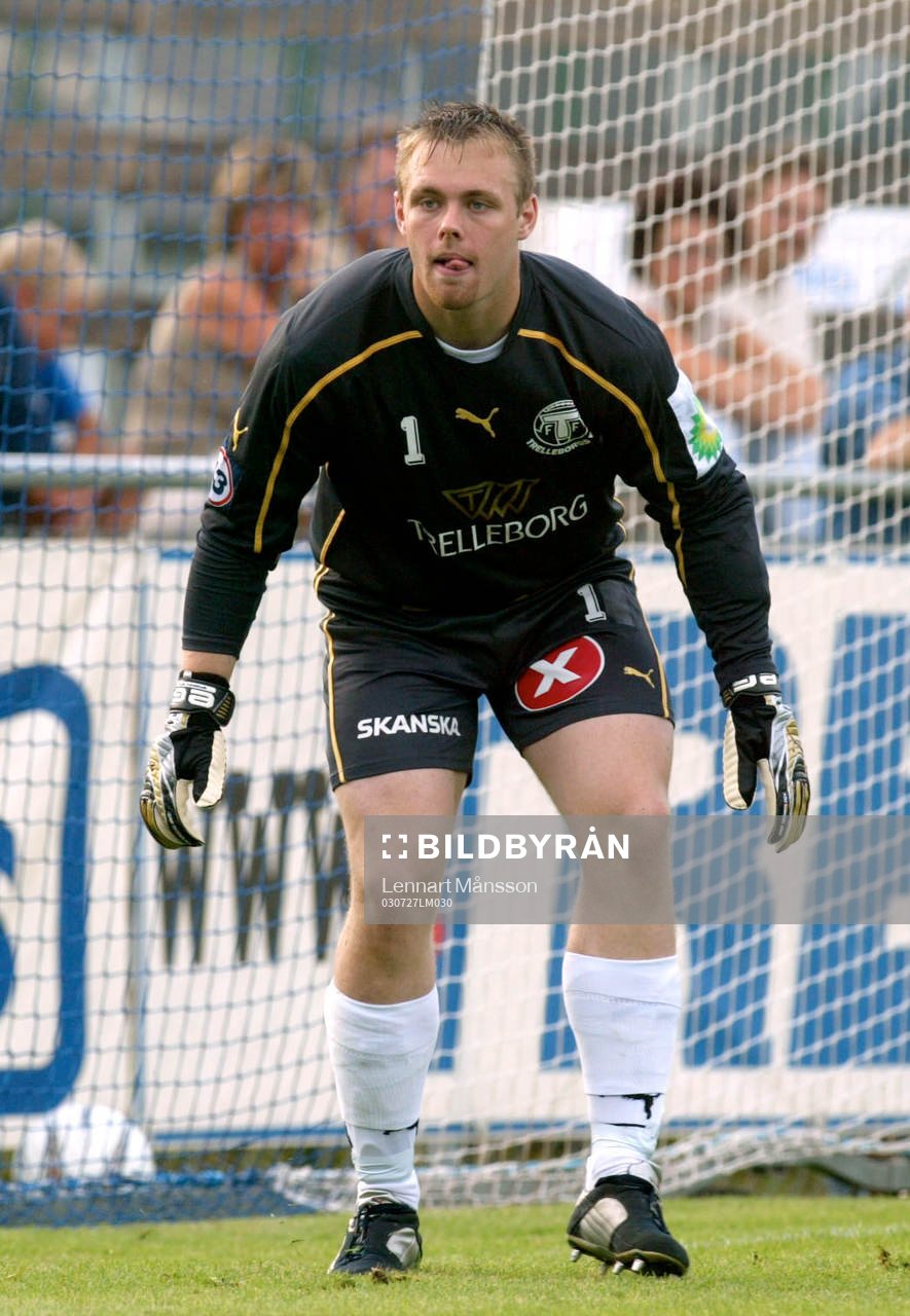 Fredrik Persson, målvakt,  Trelleborg