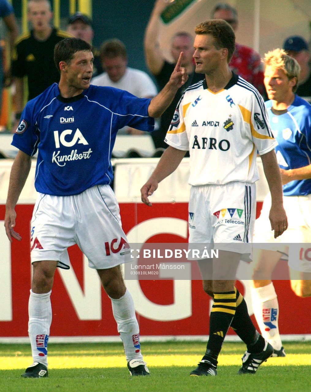 Igor Sypniewski, Halmstad pekar finger åt Gary Sundgren,