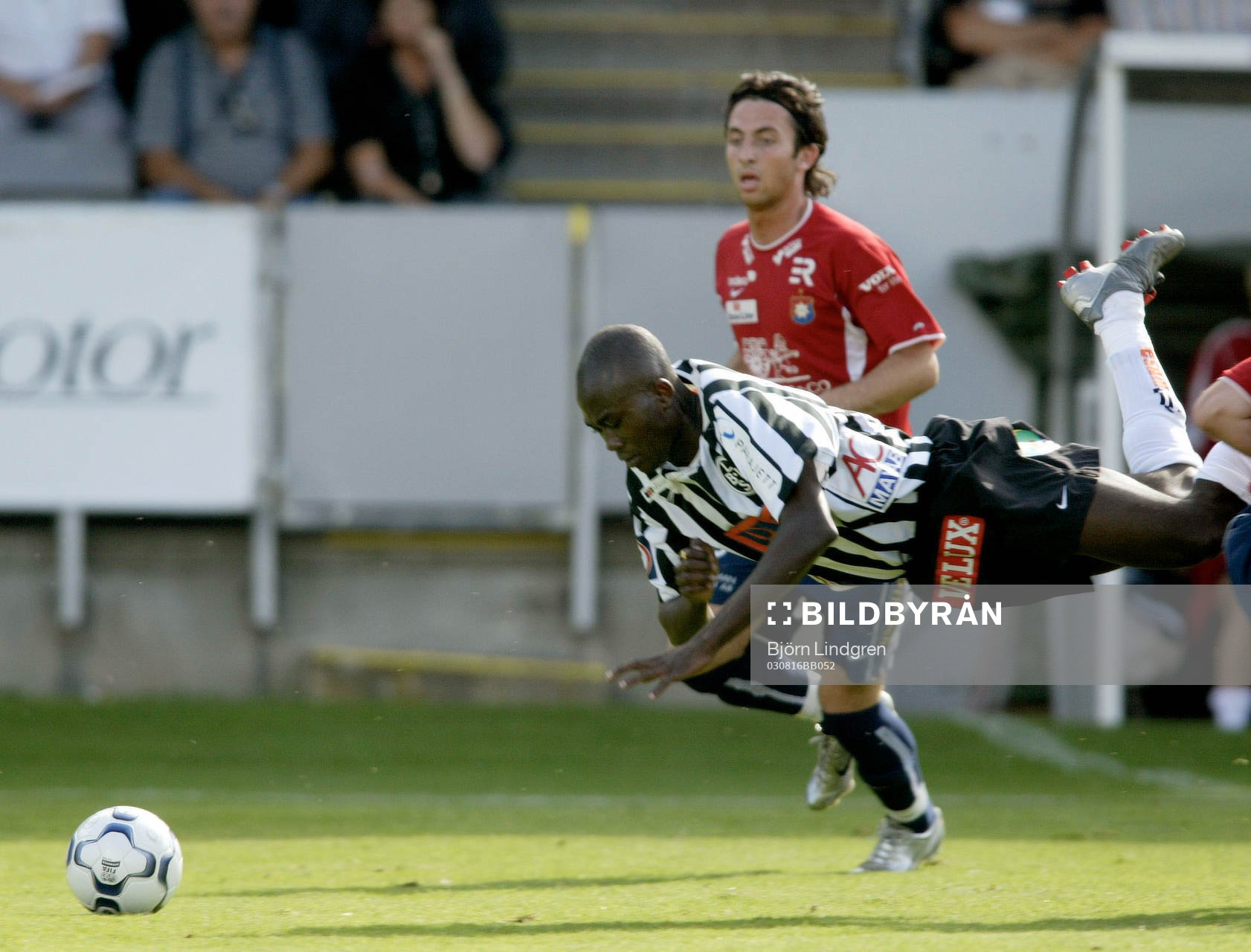Jones Kusi-Asare på fall