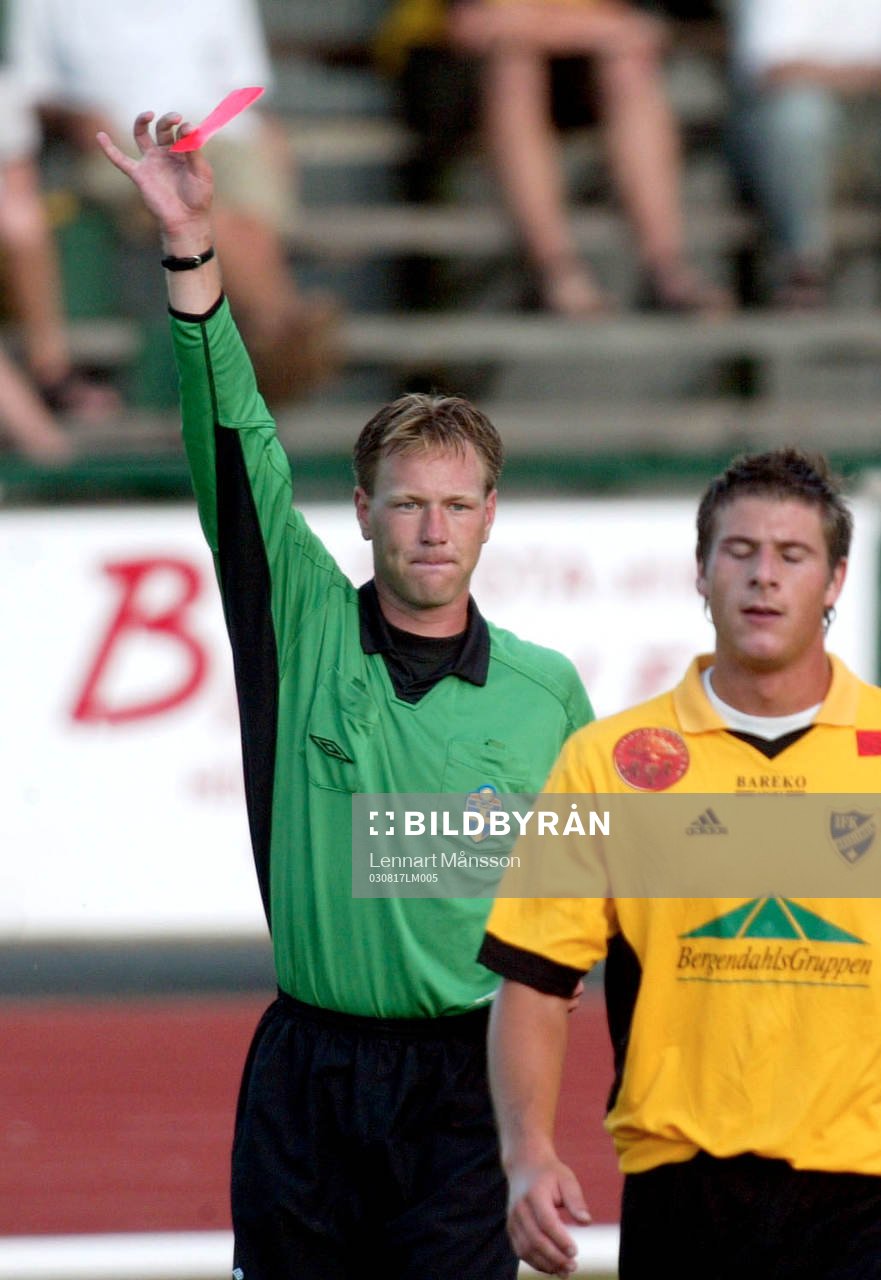 Utvisning. Patrick Winqvist, domare
