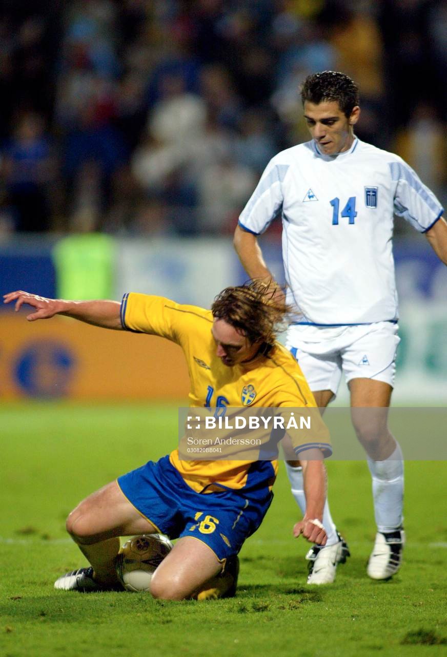 Kim Källström, Sverige och Konstantinos Katsouranis,