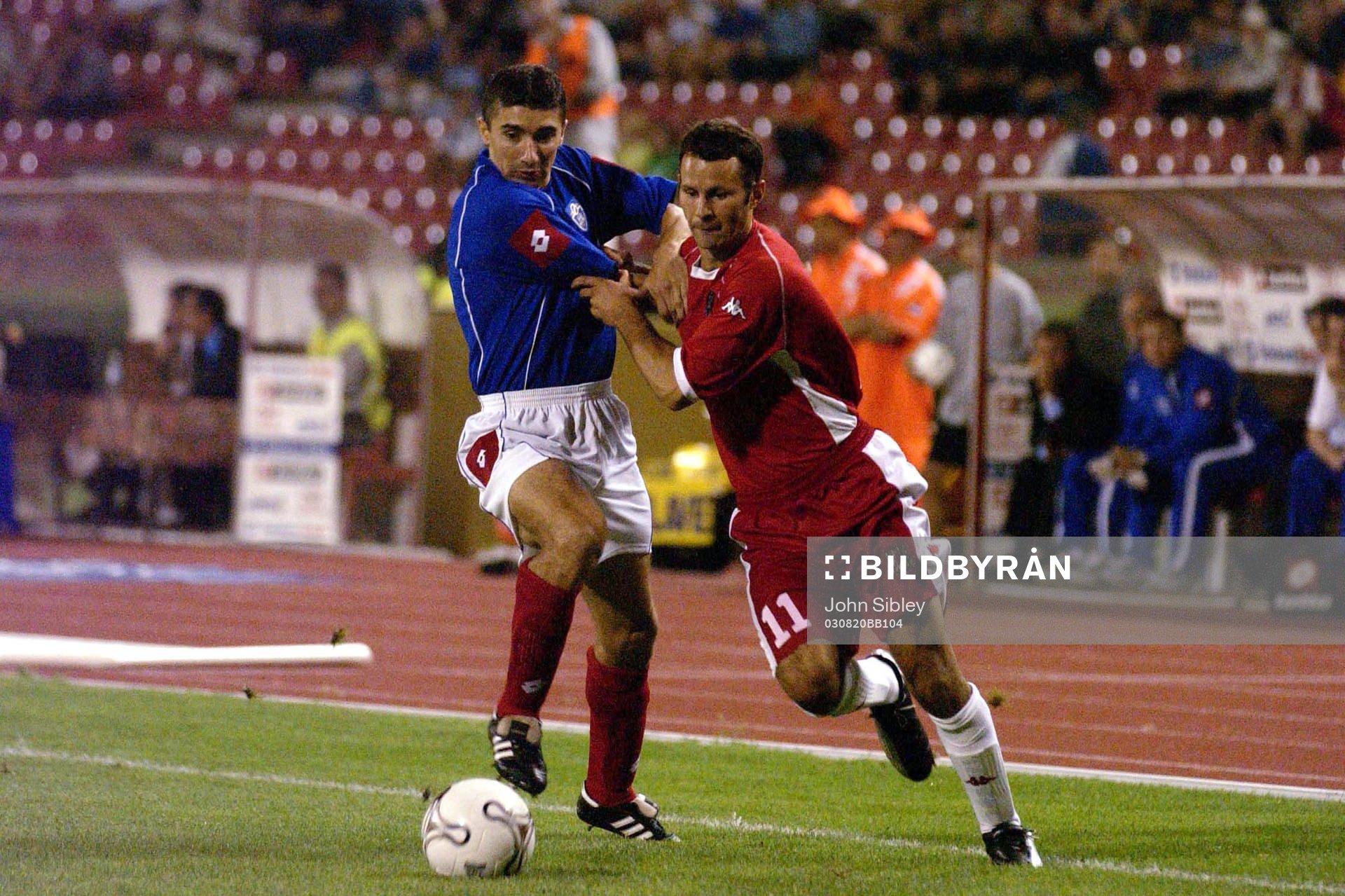 Milivoje Cirkovic, Serbien/Montenegro och Ryan Giggs, Wales