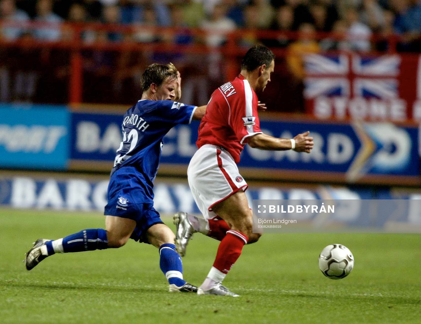 Tobias Linderoth, Everton jagar Radostin Kishishev, Charlton
