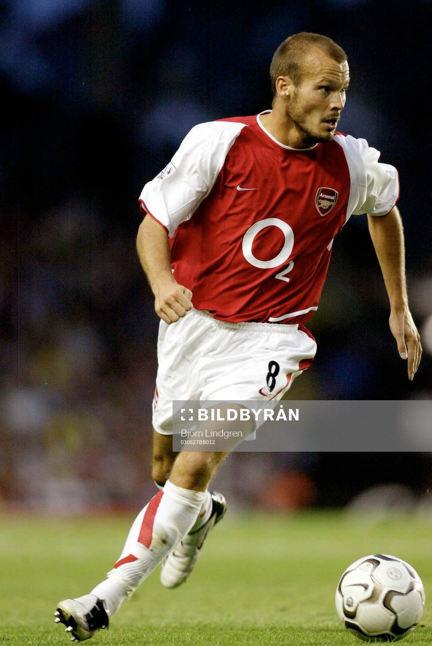 Fotboll, Engelsk, Premier League, Premiership, Arsenal - Aston Villa: Fredrik Ljungberg, Arsenal