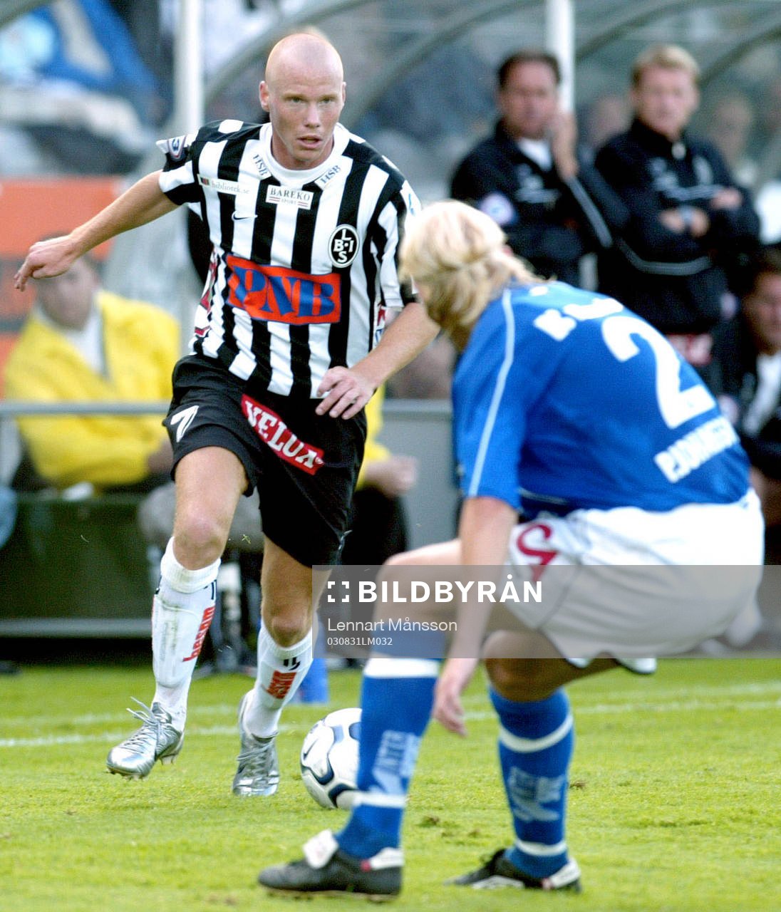 Alexander Farnerud skojar med Per Johansson