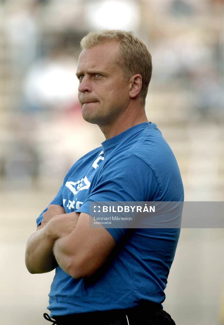  Jonas Thern, tränare, var inte nöjd med varningarna.