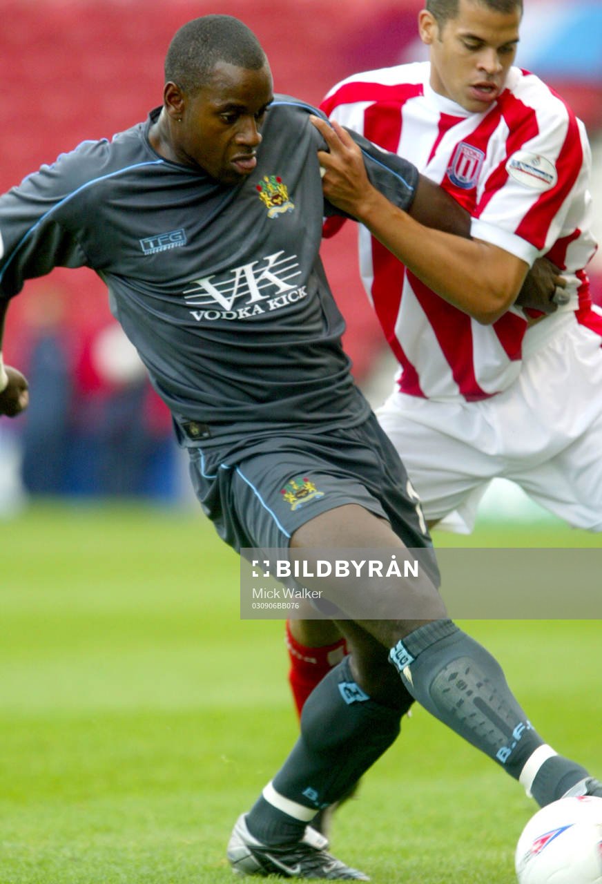  Delroy Facey, Burnley och Marcus Hall, Stoke City