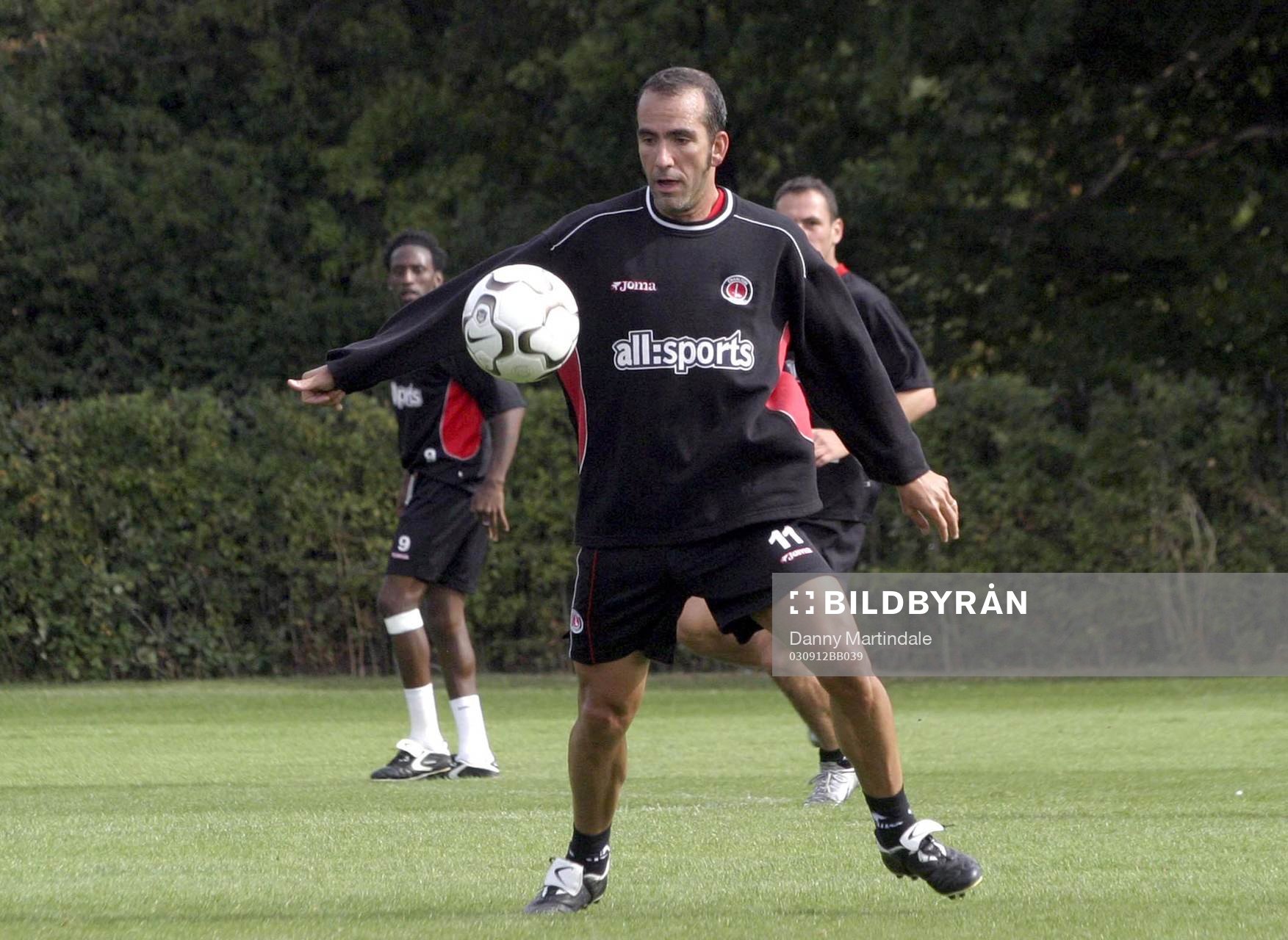  Paolo Di Canio under Charlton Athletics träning