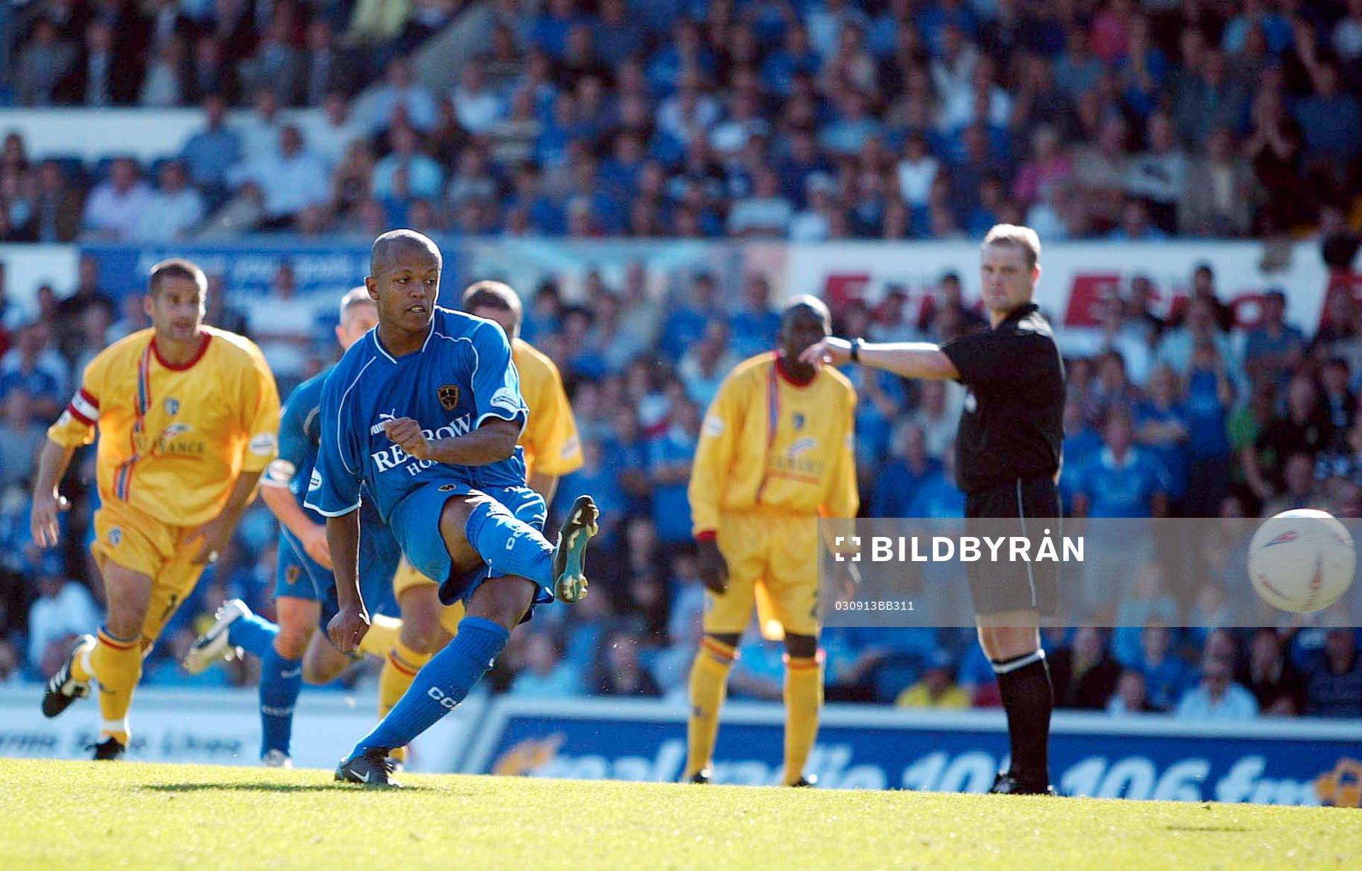 Robert Earnshaw, Cardiff