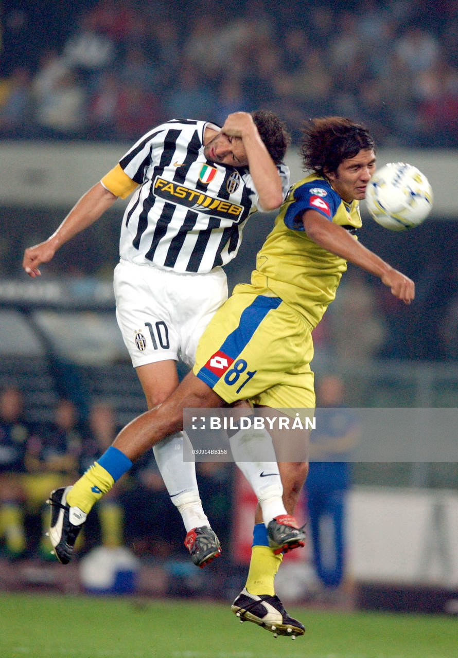Del Piero och Santana, nickduell