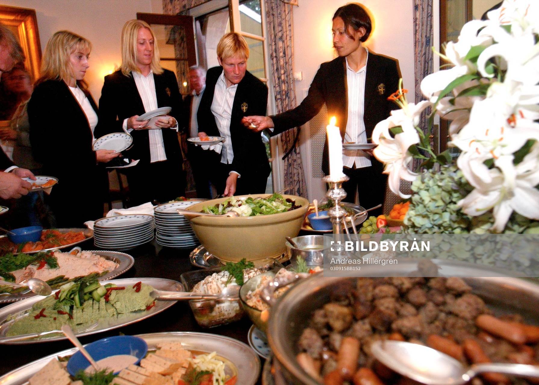Damlandslaget besöker Sveriges Ambassad  i Washington.
