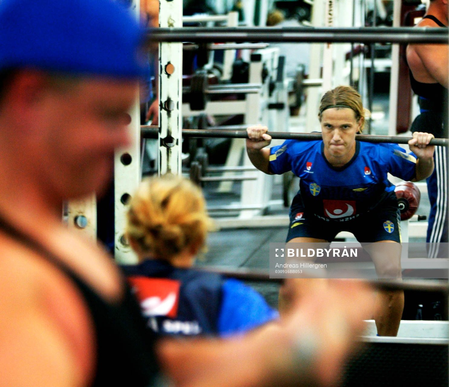 Malin Andersson kämpar på gymmet dagarna före premiären