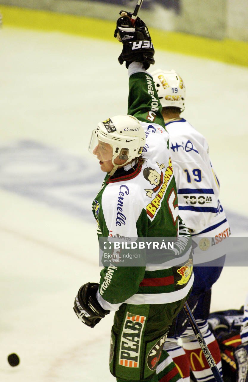 Segerskytten Niklas Karmhag, Rögle jubel
