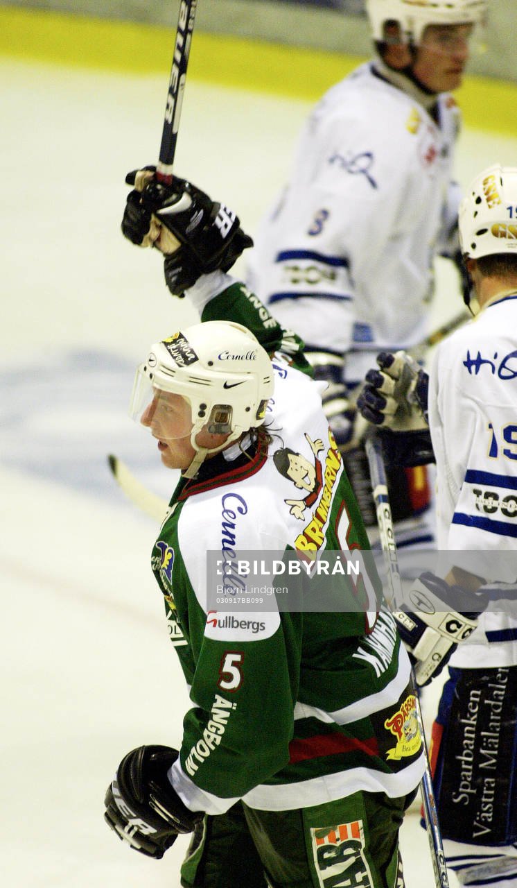 Segerskytten Niklas Karmhag, Rögle jubel