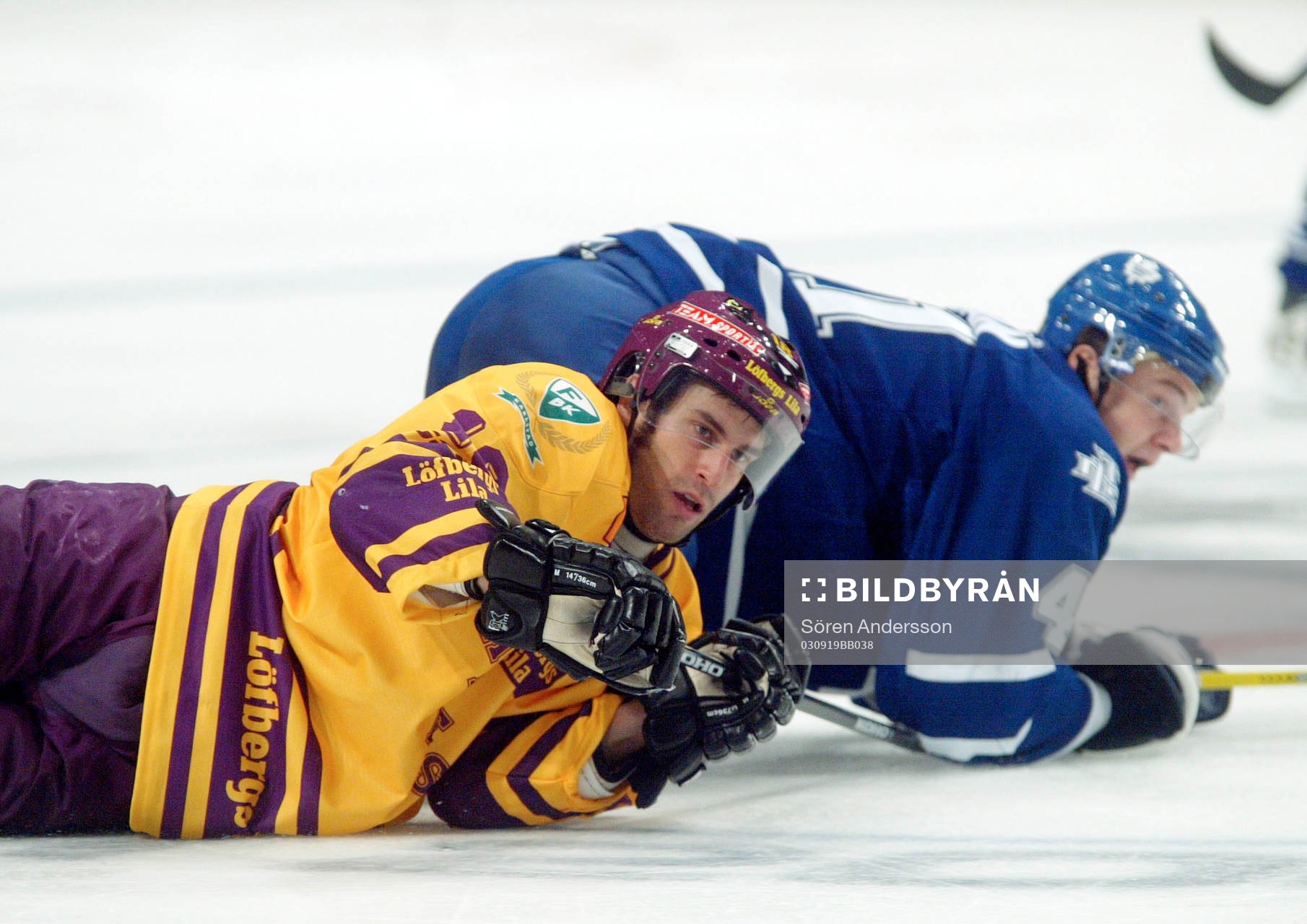Hannes Hyvonen, Färjestad och Matt Stajan, Toronto
