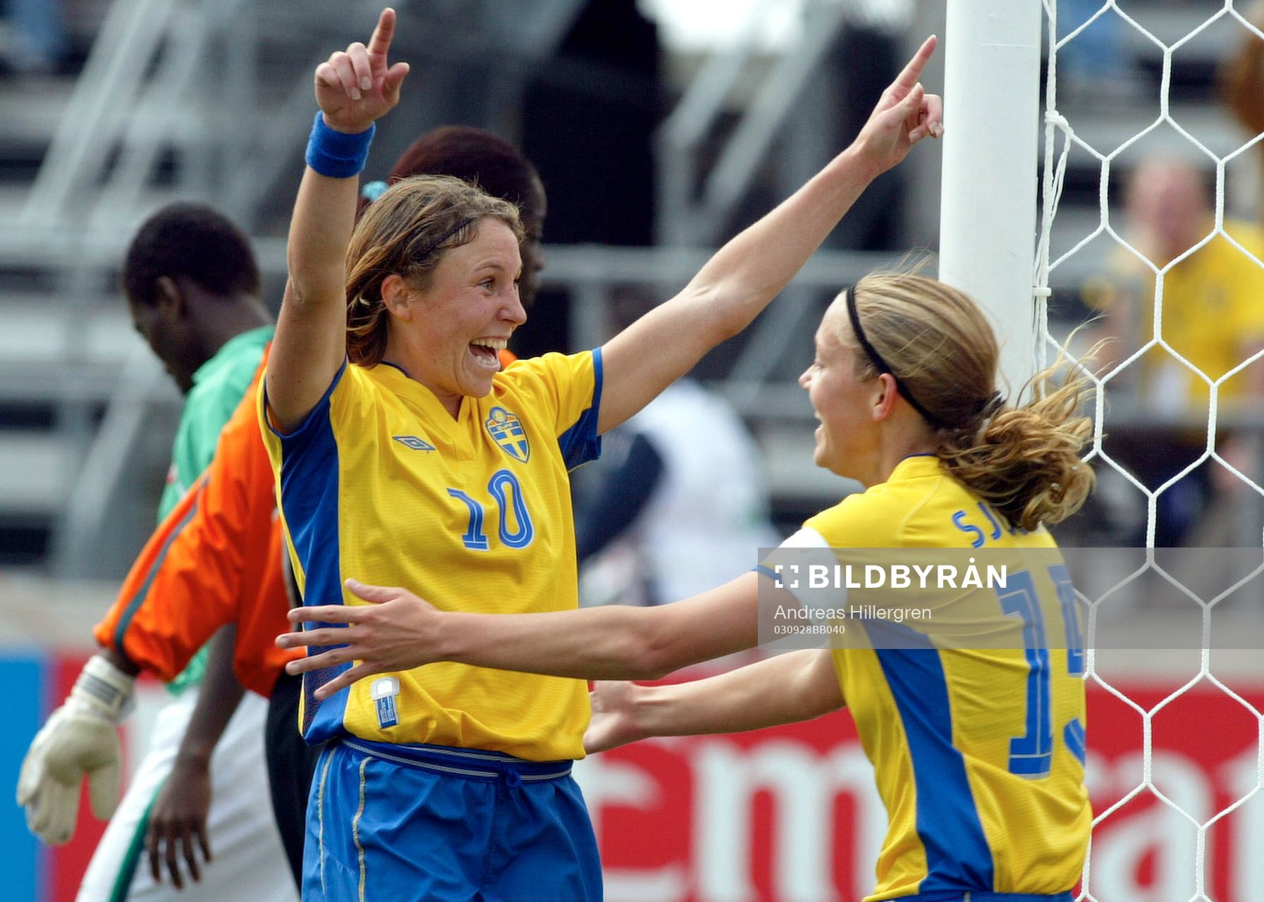 Hanna Ljungberg, Sverige och Therese Sjögran jublar. Jubel