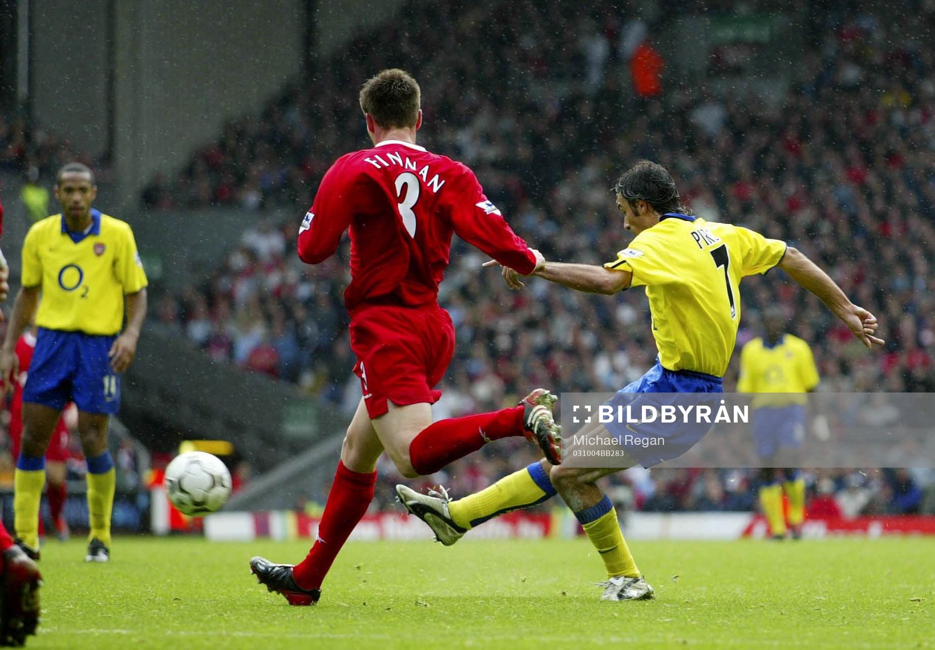 Robert Pires, Arsenal gör Arsenals andra mål