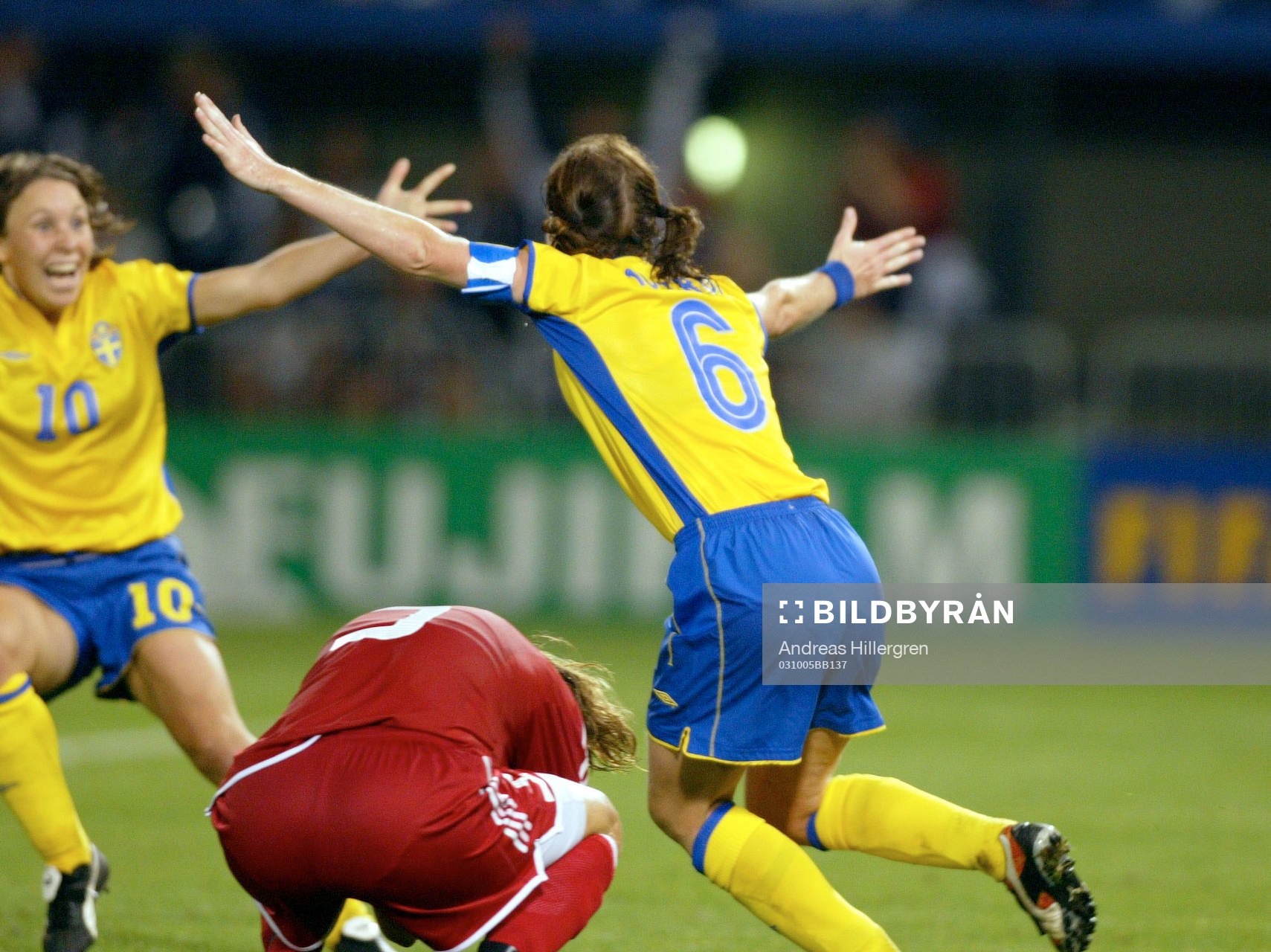 1-1 Malin Moström, Sverige kvitterar, jubel med Hanna