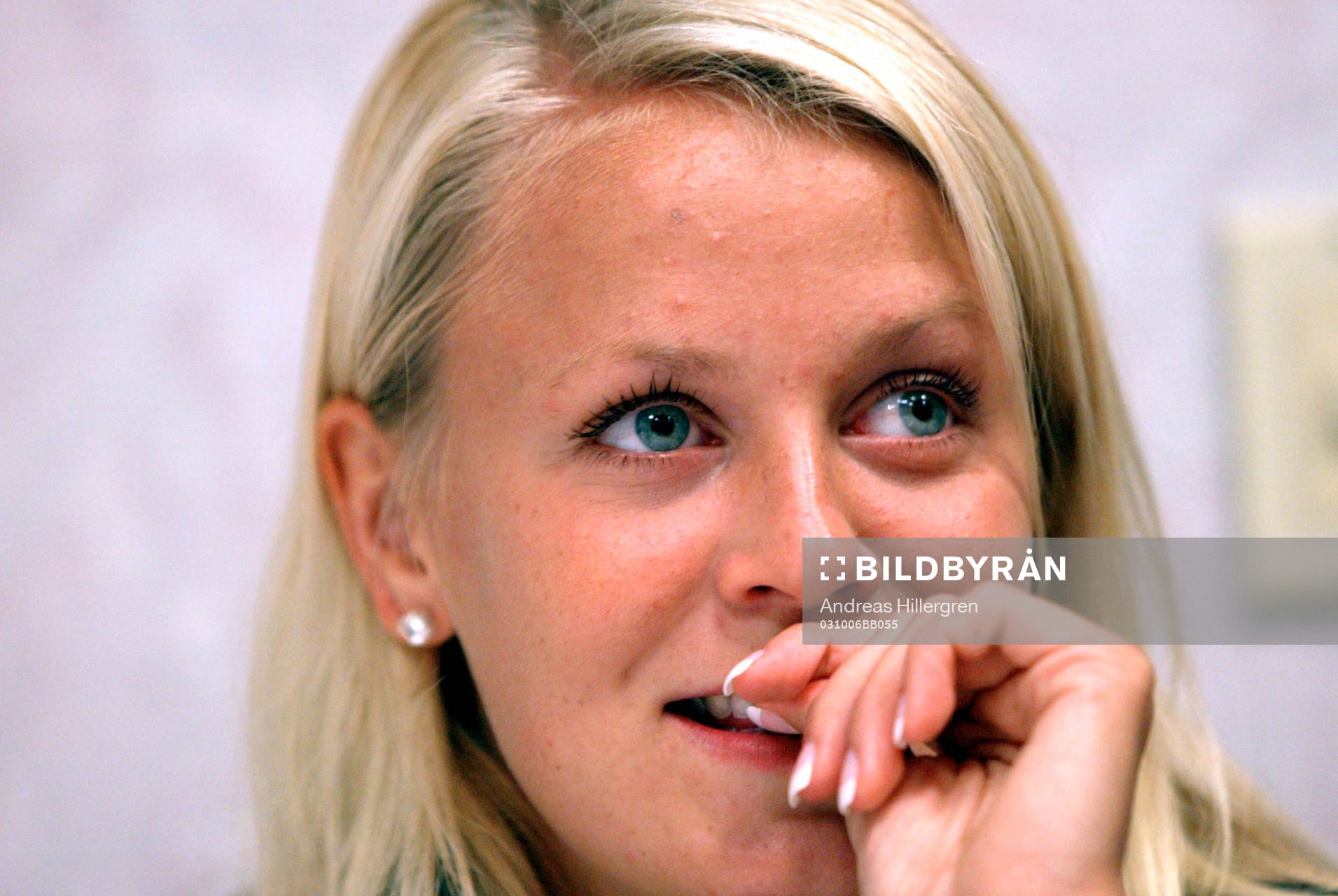 Fotboll, VM, Dam, Sverige: Josefine Öqvist i centrum för uppmärksamheten dagen efter att hon tagit Sverige till final