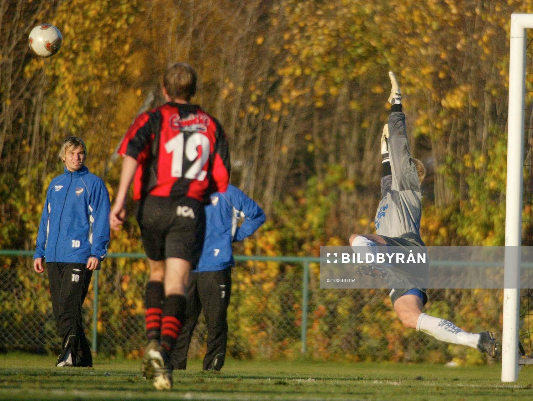 Målvakten Andreas Lindberg, Norrköping räddar