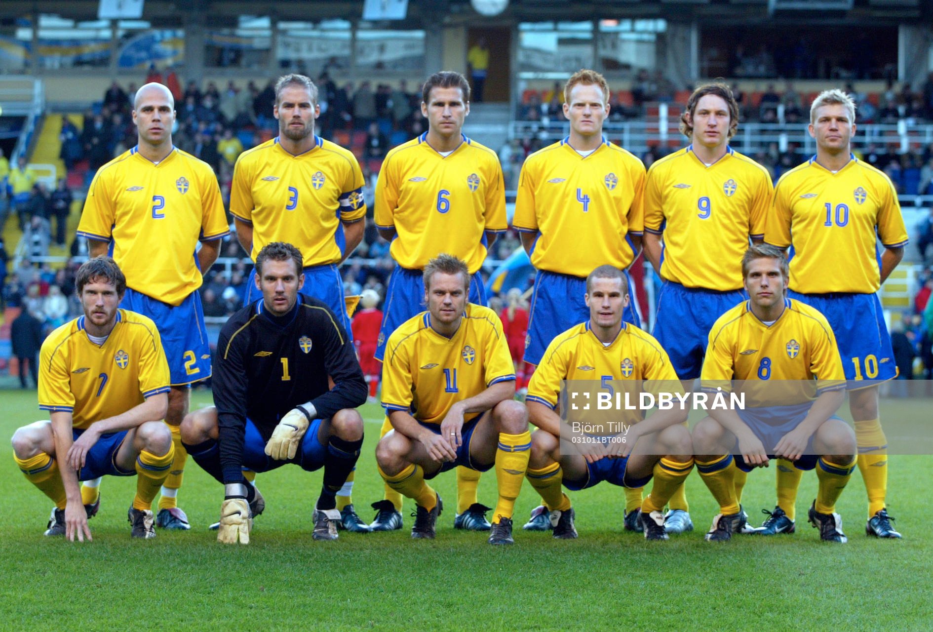 Fotboll, EM-kval, Sverige, lagbild. bakre raden fr.v. Teddy