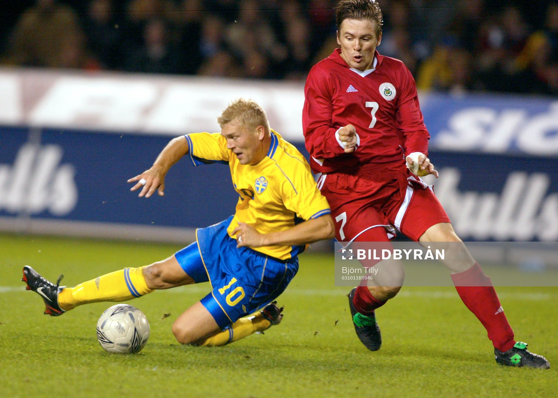 Marcus Allbäck, Sverige fälls av Dzintars Bleidelis,