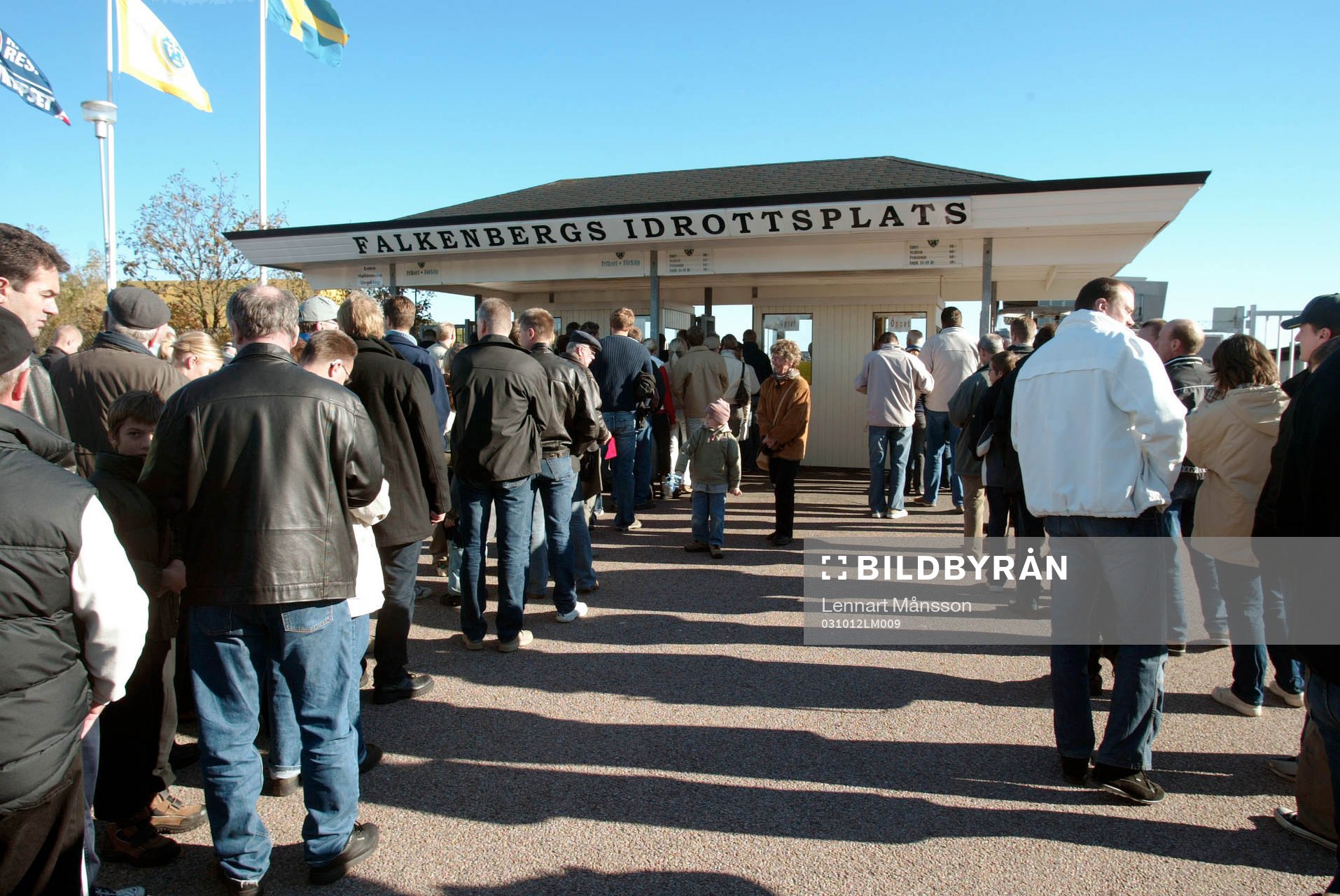 Entré, kö, Falkenbergs idrottsplats