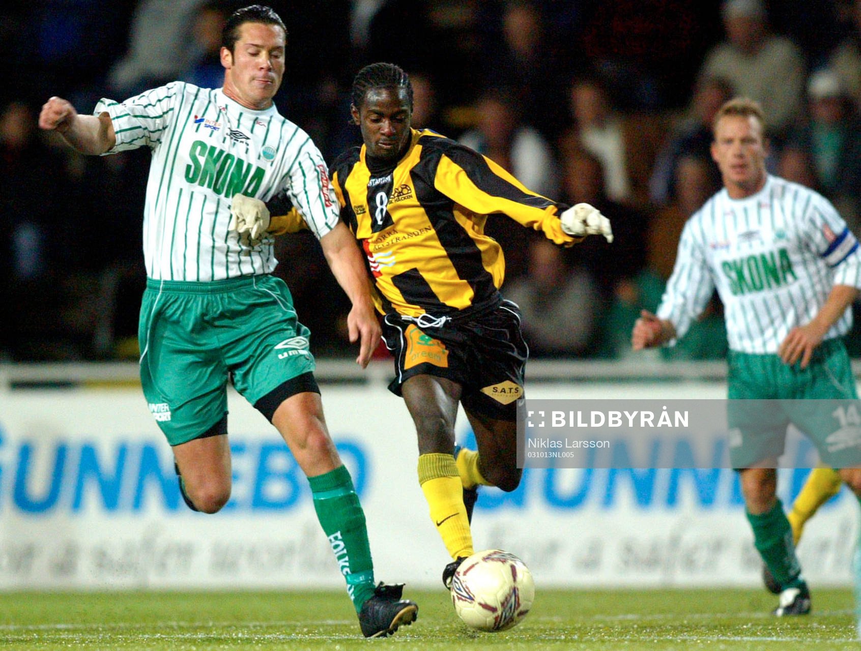 Dulee Johnson, Häcken