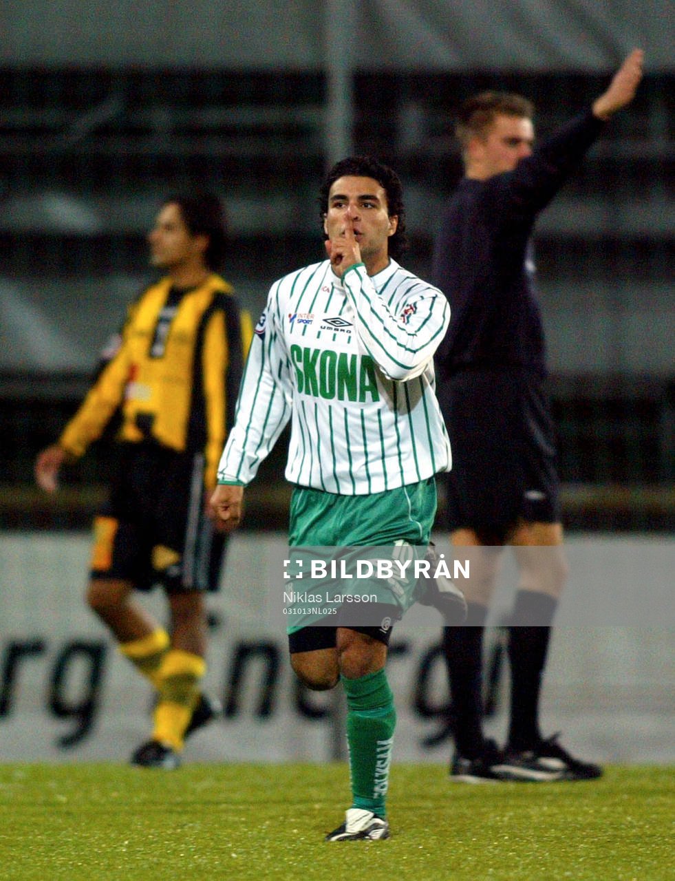  Arash Bajat, Frölunda, jubel efter 1-1