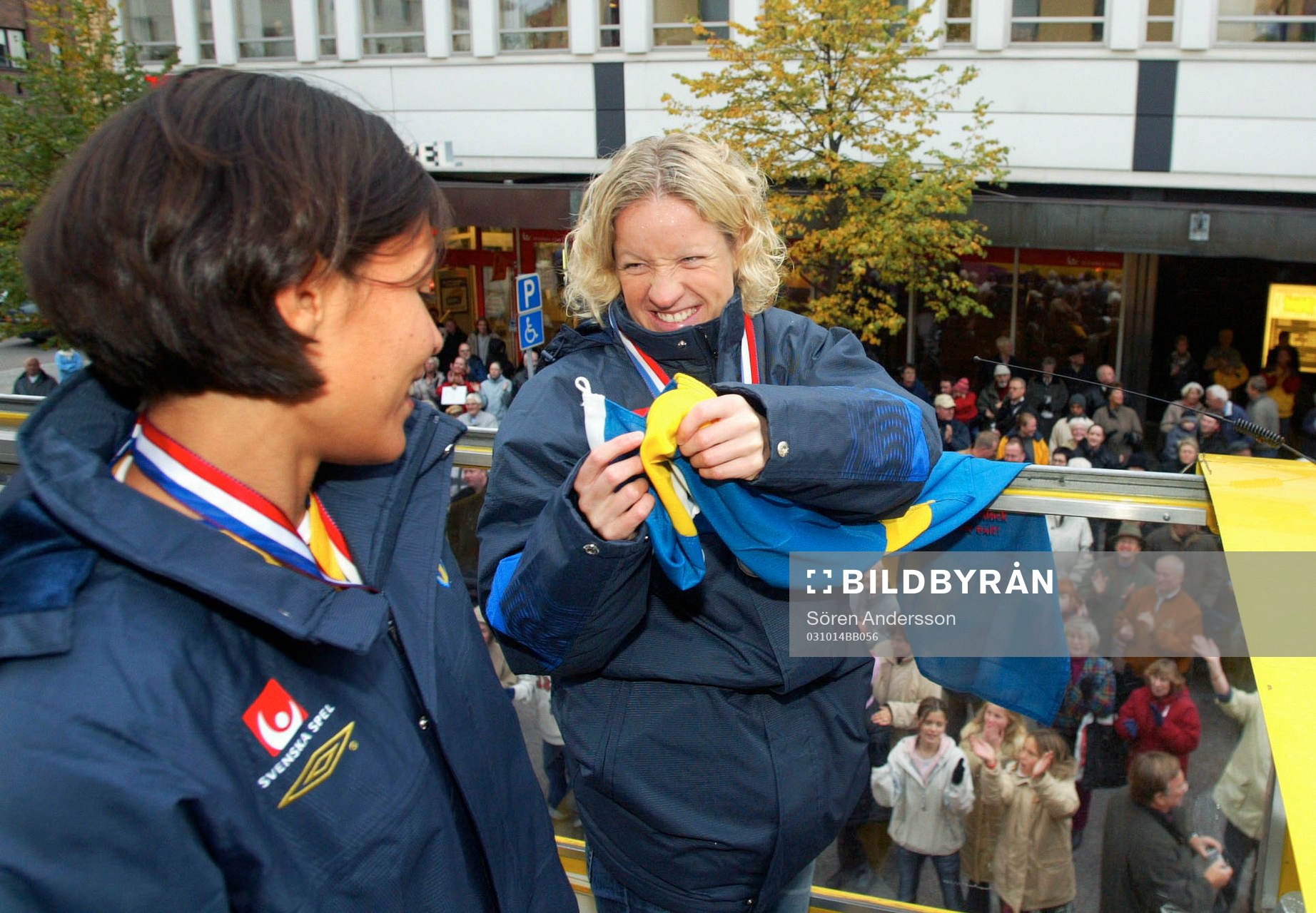 Jane Törnqvist och Victoria Svensson, Sverige
