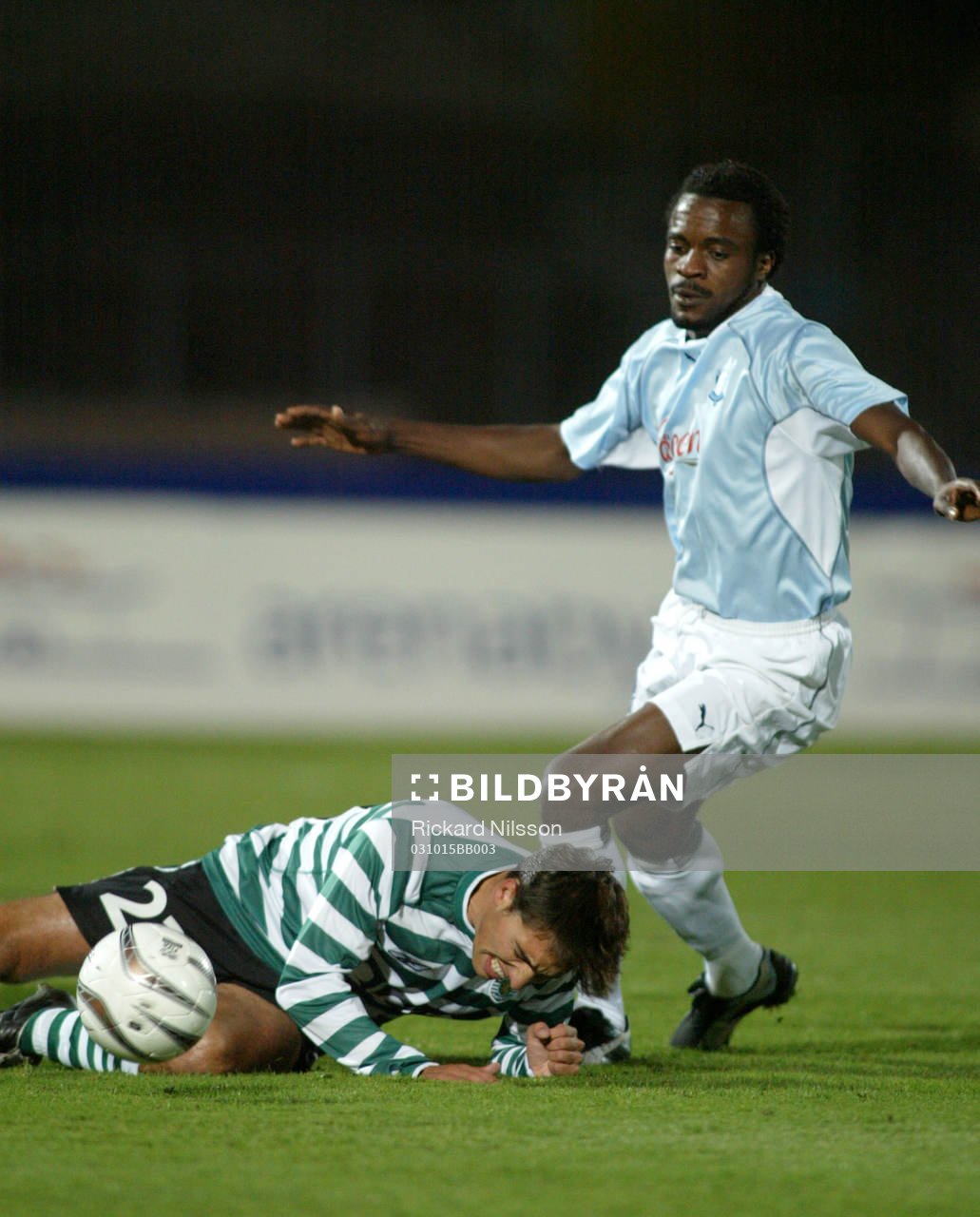 Fotboll, Uefa-cupen, Malmö - Lissabon: Peter Ijeh, Malmö och Eastno Custodic, Lissabon.