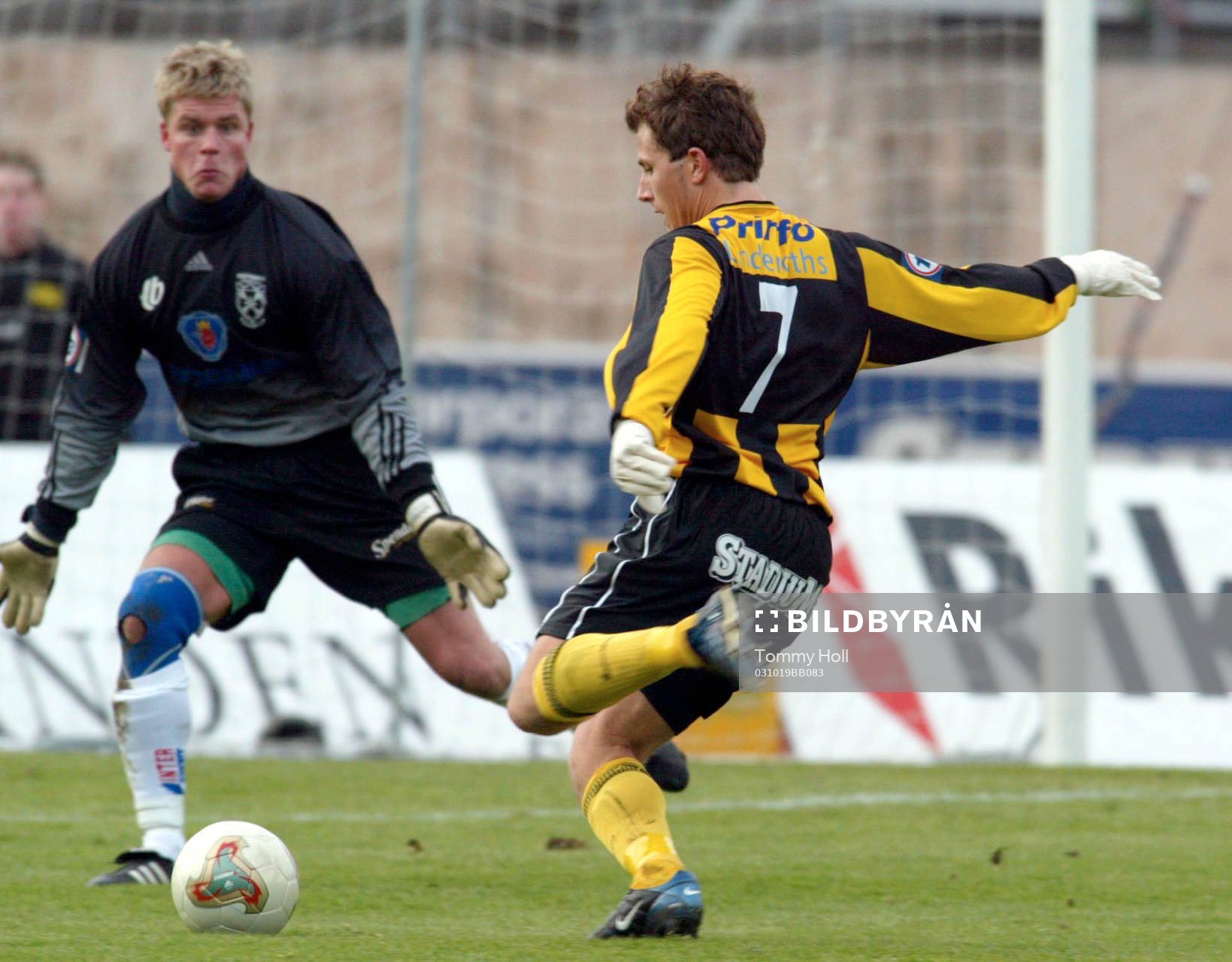 Tobias Hysén, Häcken testar Erland Hellström, målvakt,
