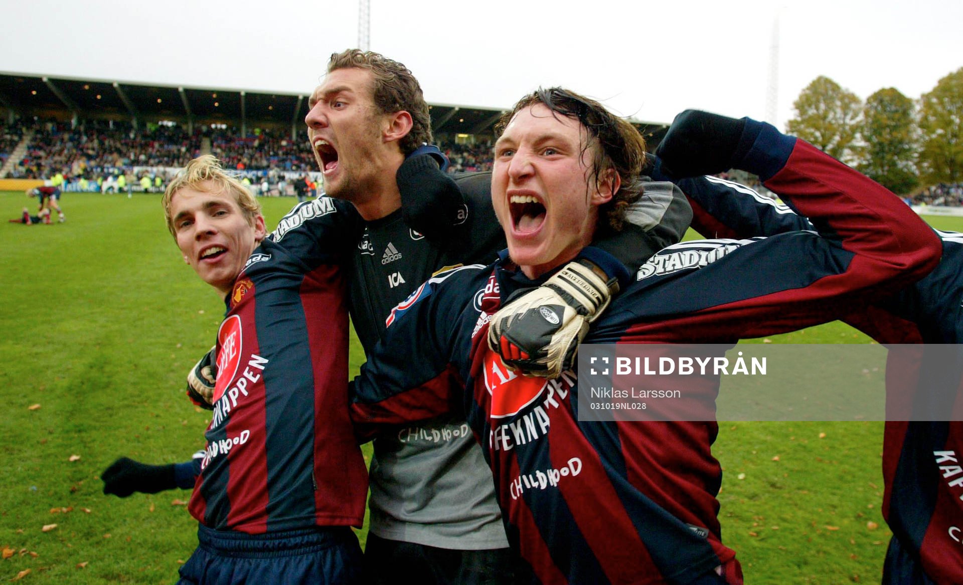  Djurgården svenska mästare för 2:a året i rad!! Stefan Bergtoft, Andreas Isaksson och Kim Källström jublar! Jubel.