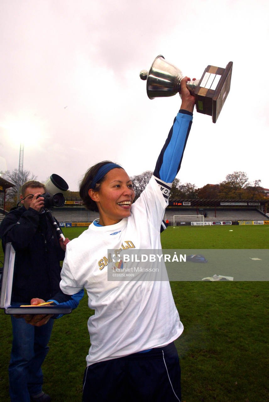 Djurgården/Älvsjö Svenska Mästare 2003 Lagkapten Jane