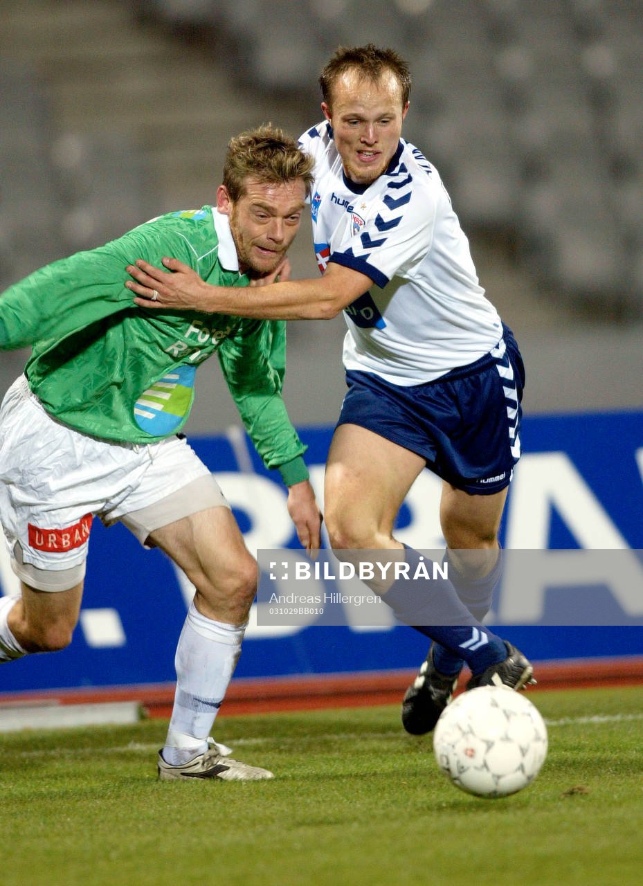Sören Åkeby, tränare, Århus, debuterar. Nicklas
