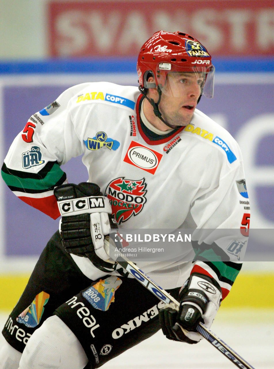 Hans Jonsson, Modo