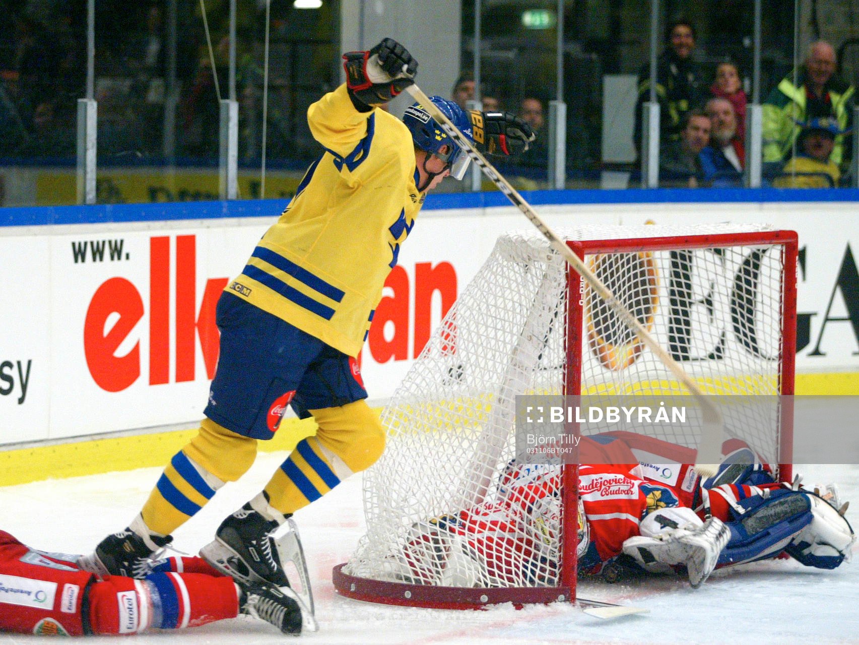 Niklas Anger, Sverige gör 2-1 men målet döms bort