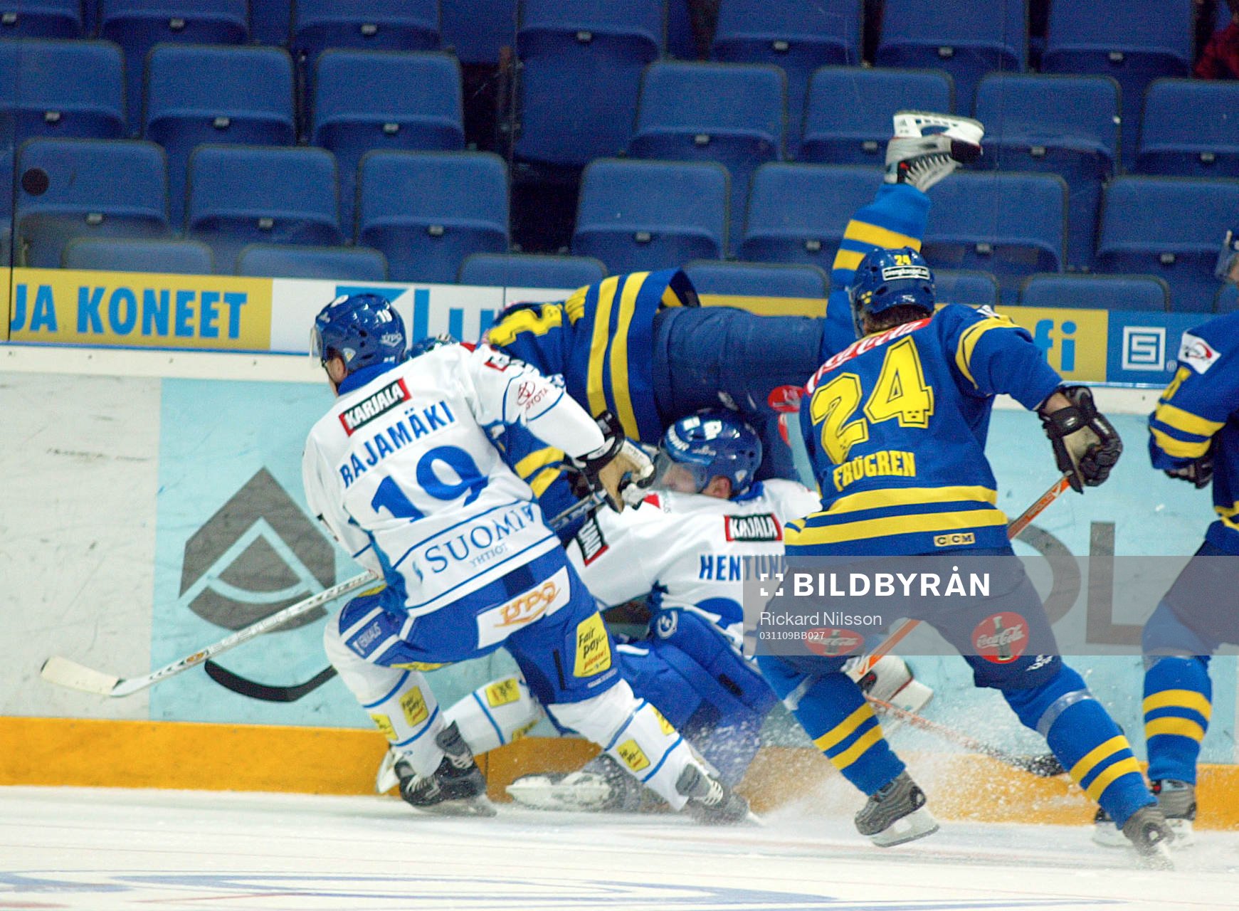 Peter Nordström, Sverige, står på öronen