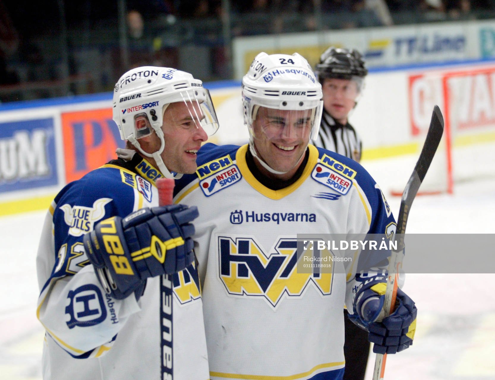 Peter Ekelund och Ola Thorwalls, HV71. Jubel
