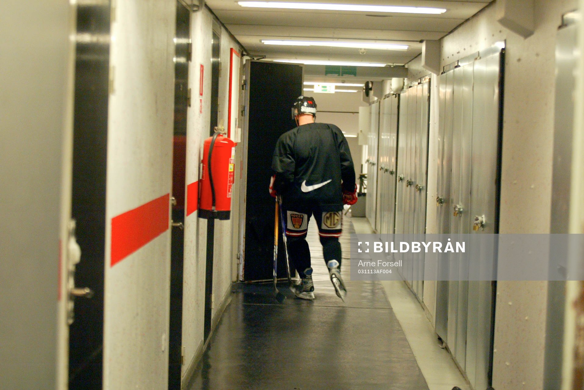 Ishockey. Malmö IF. Kris. MiF-spelare på väg in till