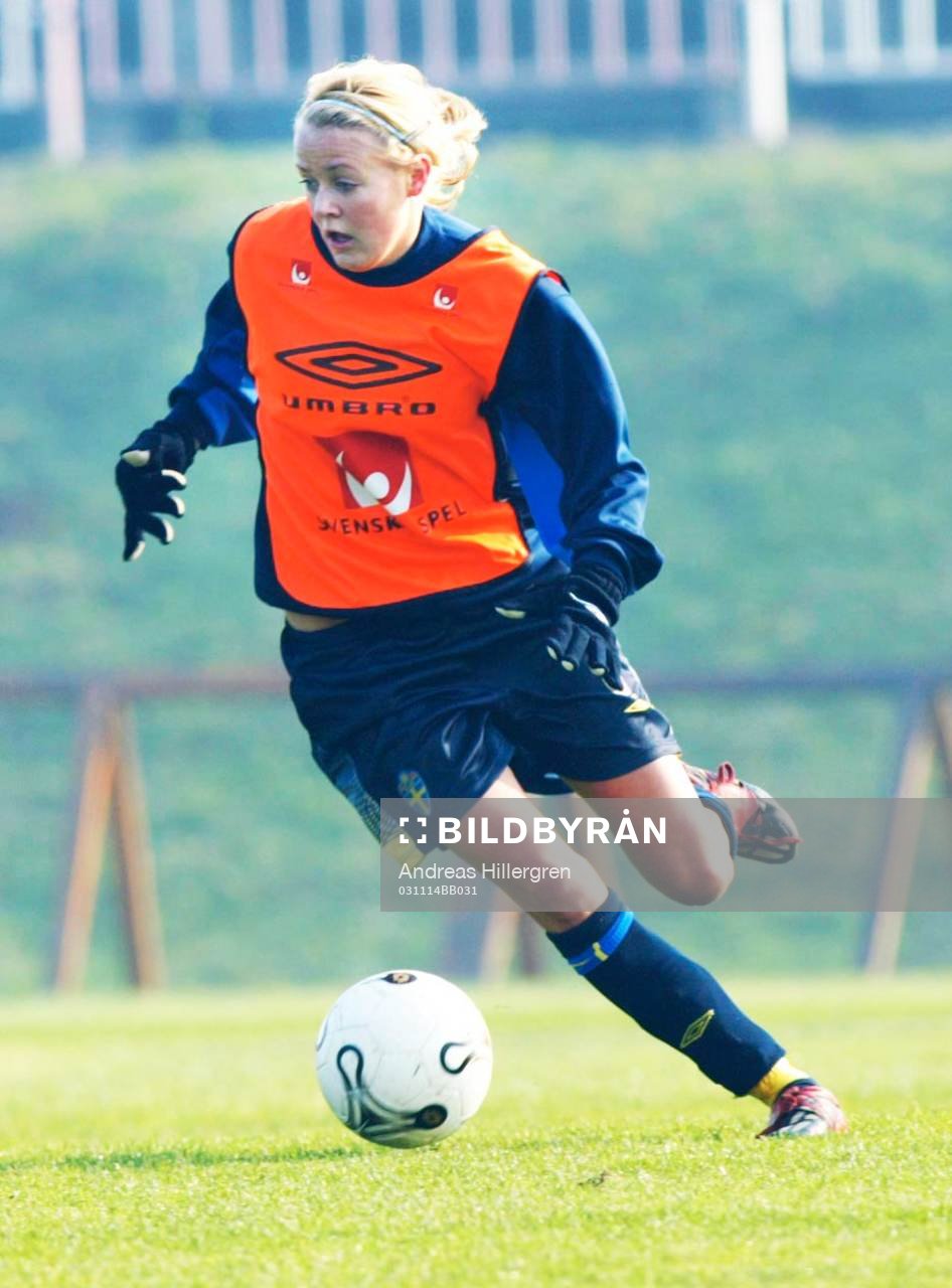 Josefine Öqvist, Sverige
