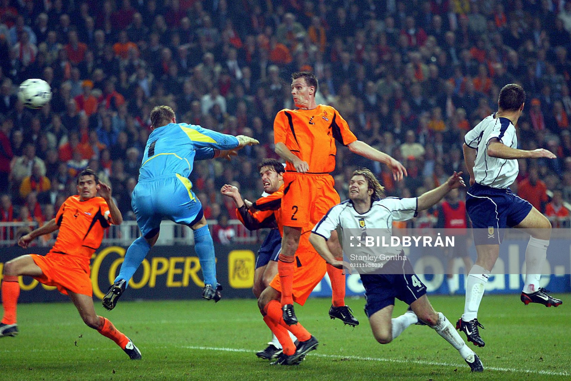 André Ooijer, Holland gör 2-0