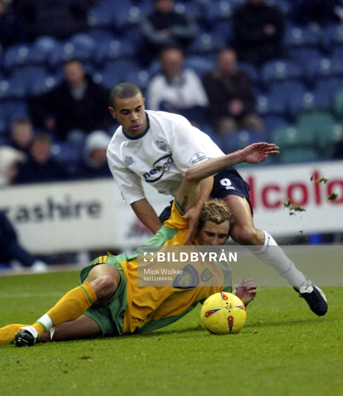 Marlon Broomes - Preston och Darren Huckerby - Norwich