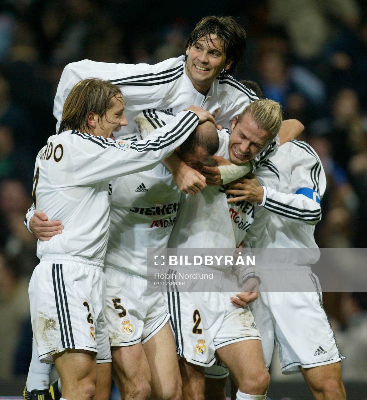 Fotboll, Spansk Liga, Real Madrid - Albacete: Zinedine Zidane, Real Madrid jublar efter att ha gjort 2-1.