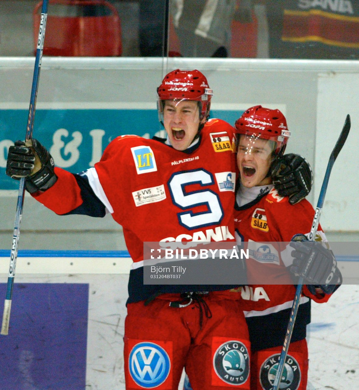 Teemu Riihijärvi och Juha Lind, Södertälje. Jubel