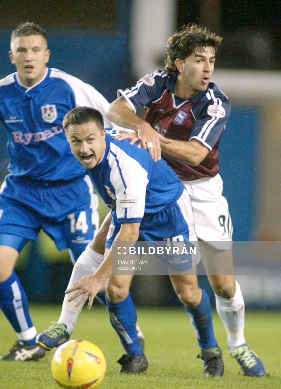 Dennis Wise och Pablo Counago i närkamp